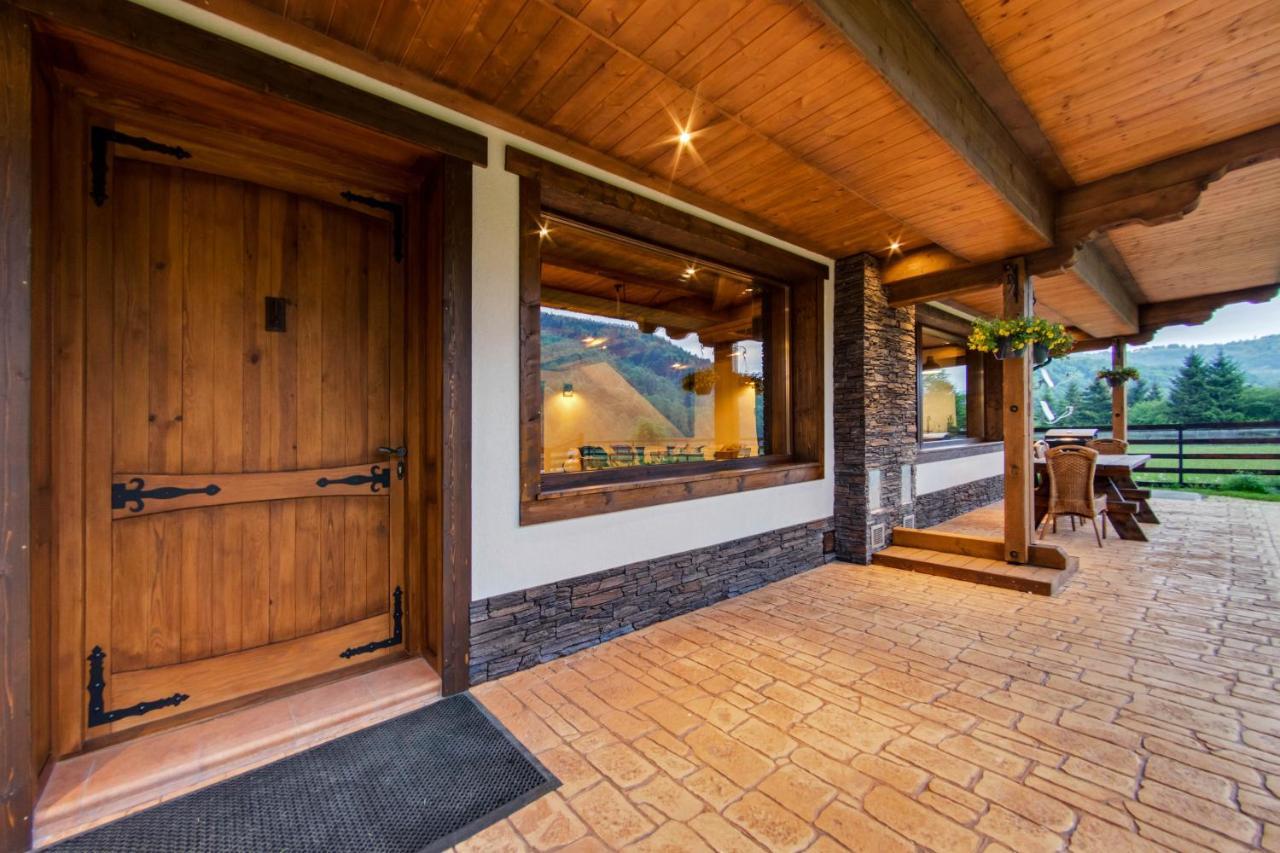 Villa Avalanche Plaiul Foii Zărneşti Exterior foto